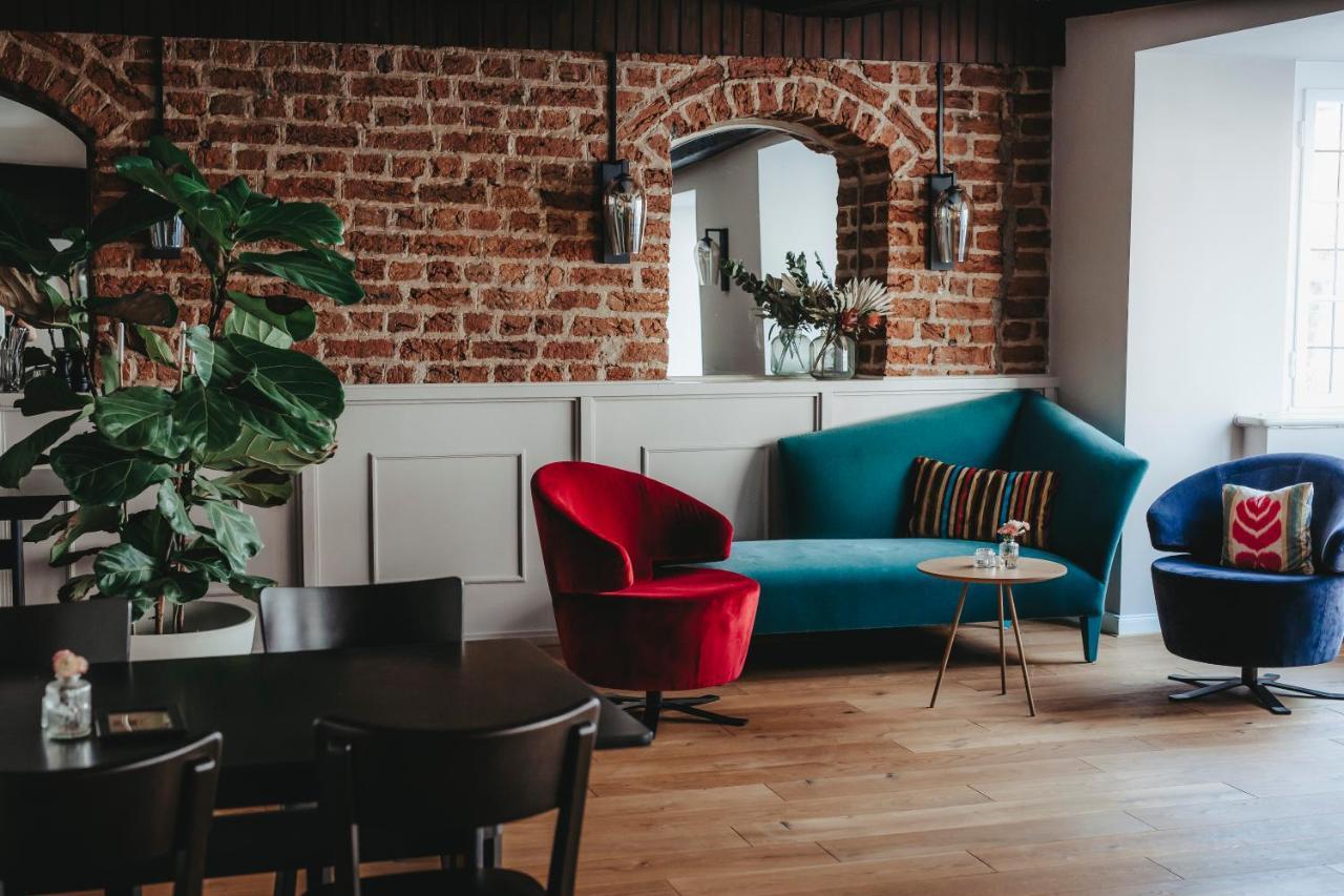 Hotel Zum Heidkrug & Cafe Lil Линебург Экстерьер фото